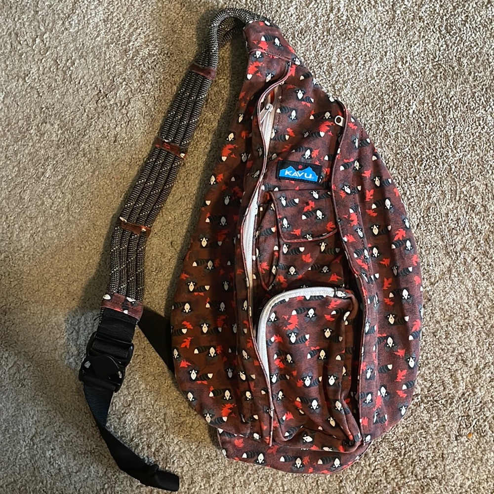 Kavu Raccoon Print Rope Sling Backpack Bag